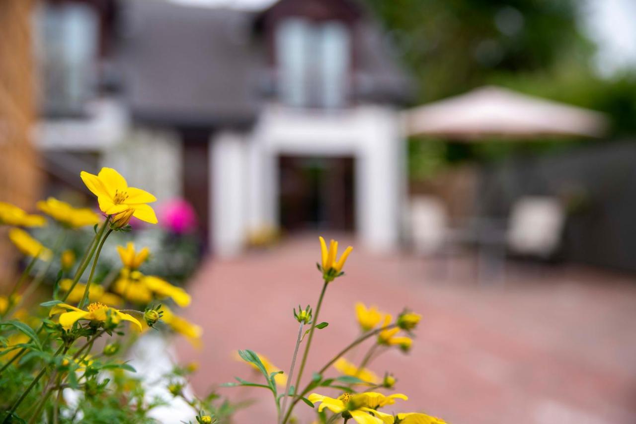 Braeside Guest House, Loch Lomond ドライメン エクステリア 写真